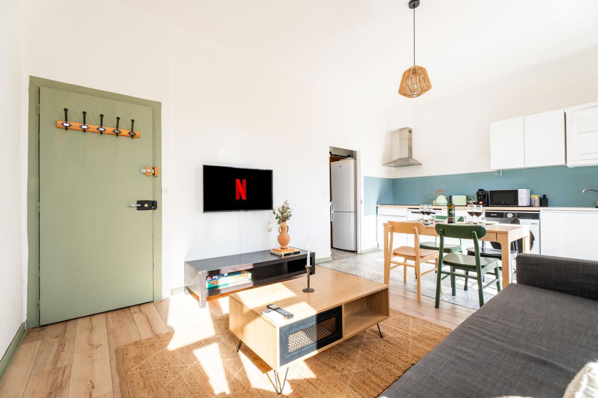 Grand Appartement Familiale - Camargue Salin-de-Giraud Dış mekan fotoğraf