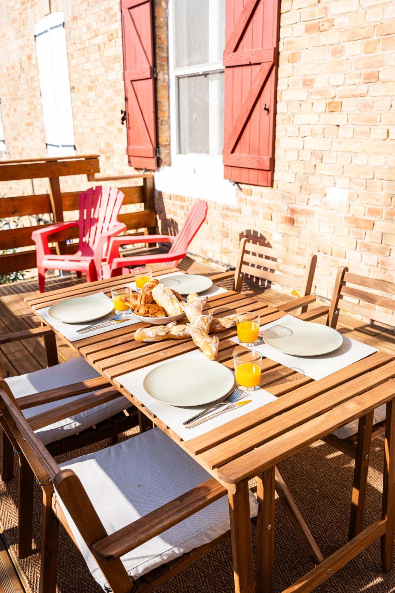 Grand Appartement Familiale - Camargue Salin-de-Giraud Dış mekan fotoğraf